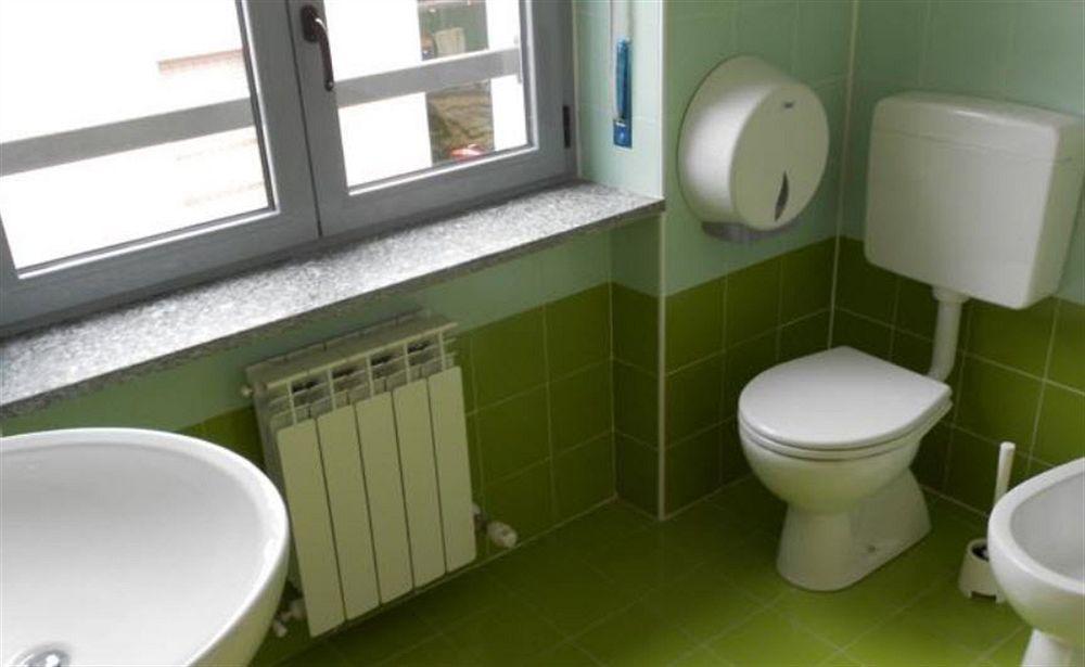 Ostello Di Saronno - Malpensa Hostel מראה חיצוני תמונה