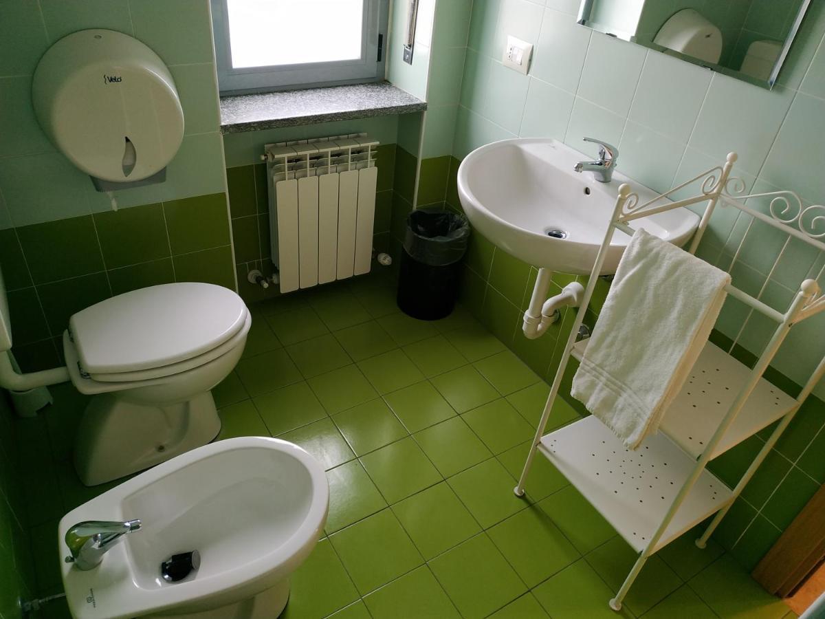 Ostello Di Saronno - Malpensa Hostel מראה חיצוני תמונה